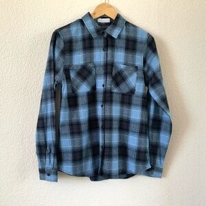 Full Tilt Blue and Black Plaid Button Down Shirt